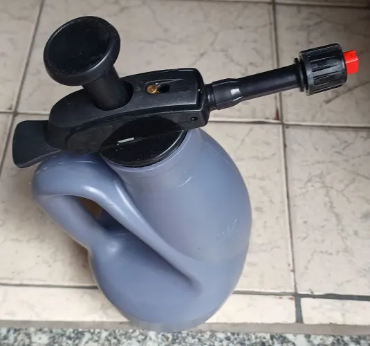 Pulverizador gerador de espuma