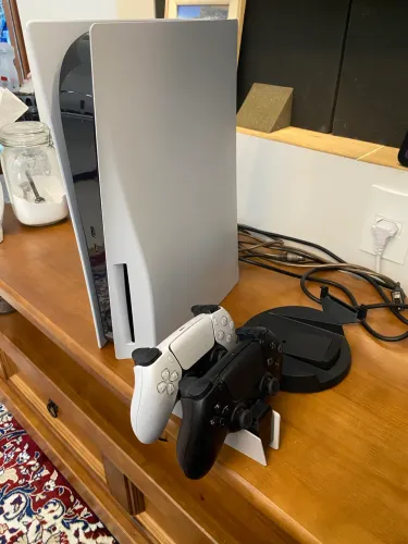 Ps5 Fat 825gb + base de carregamento + 2 controles