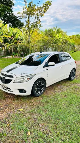 Chevrolet Onix JOY Hatch 1.0 8V Flex Mec. 4P 2018