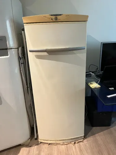 Freezer Brastemp Frost Free 240 litros - Excelente Congelamento