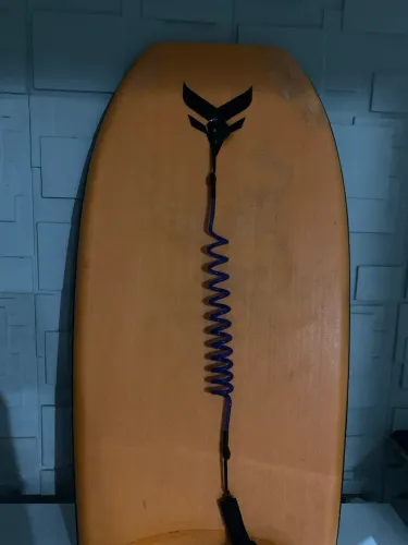 Prancha de bodyboard pouco usada