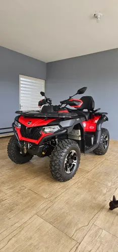 Quadriciclo Cforce 625