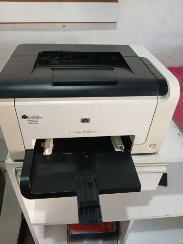 Impressora laser Colorida HP Laser Jet CP1025 Acompanha Tonner e Instabilizador 