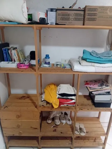 GUARDA ROUPAS DE PINUS SEM AVARIA