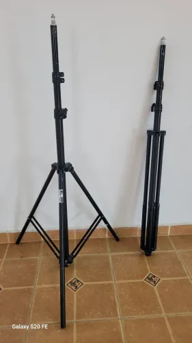 Tripé W807