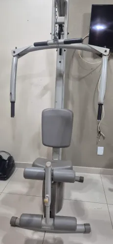 Maquina de peso de academia