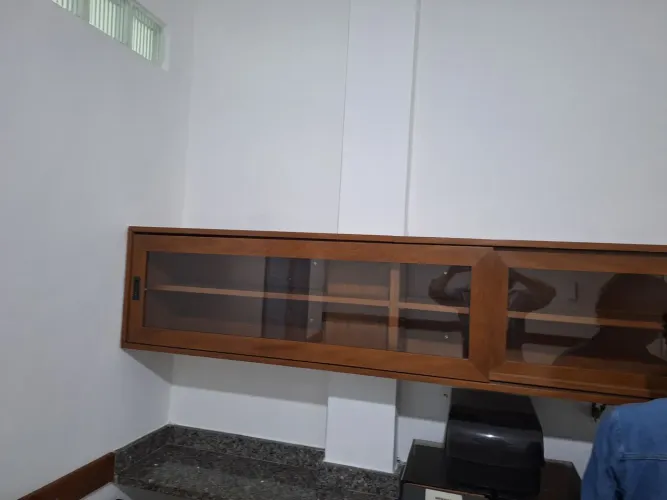 Armário de parede para escritorio
