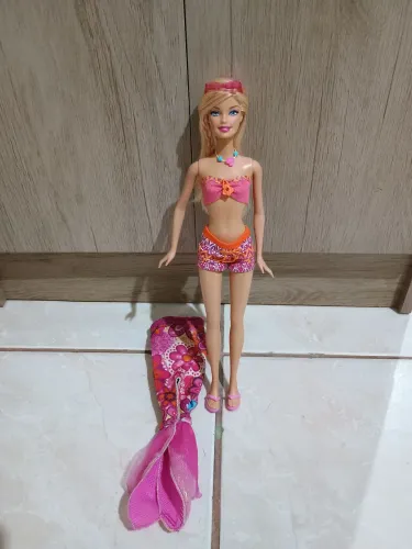 Barbie Merliah com biquíni Barbie Vida de Sereia 2