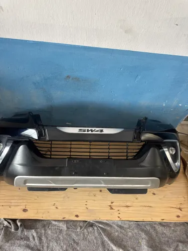 Pára-choque dianteiro original da Hilux SW4 2016/2020