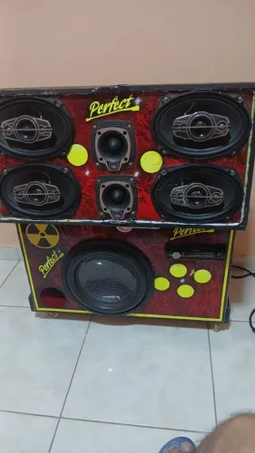 Vendo caixa de som automotivo residencial