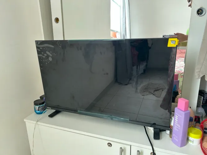 Tv para retirada de peças