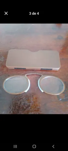 Óculos pince-nez 