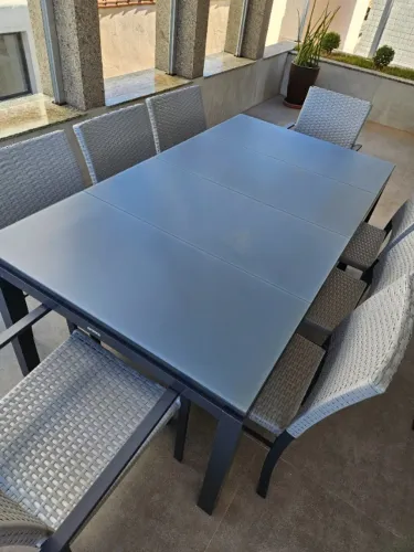 Conjunto - mesa e cadeiras para área externa