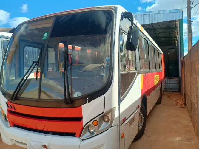 Ônibus preparado para transporte rurais