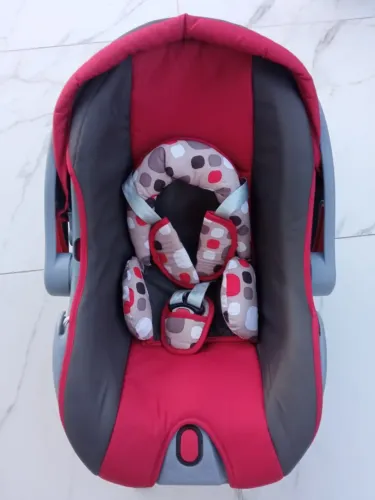 Cadeirinha/ Bebê Conforto