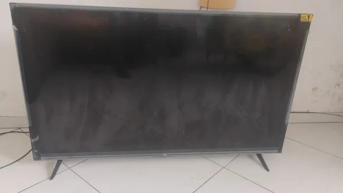 Tv legd TCL 51 polegadas 