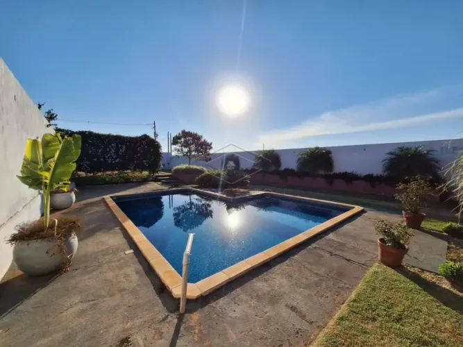 Linda Residência em Arealva