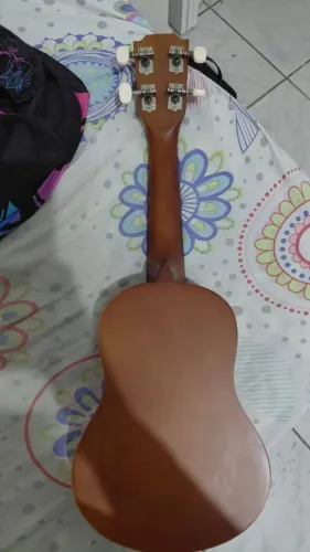 Ukulele vogga, seminovo ?