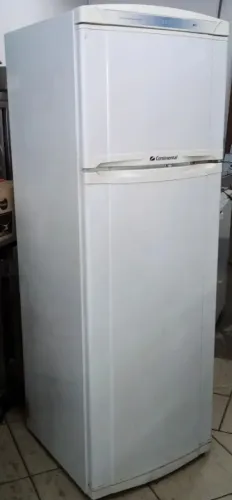 Geladeira duplex continental.