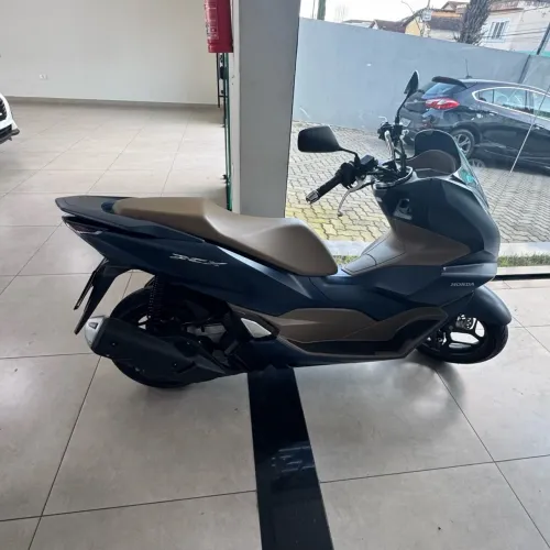 Honda PCX 160 DLX 2024