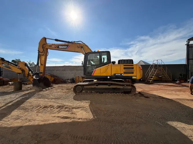 Escavadeira Sany SY215H 2023