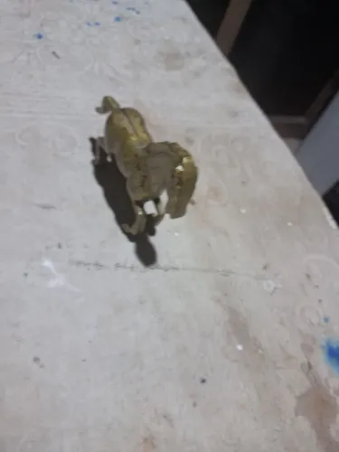 Cavalo de bronze miniatura .antiguidade