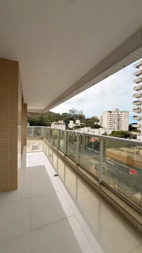 Um Imóvel raro de encontrar! 3 Quartos no Ed. Sylvio Costa na Praia do Canto
