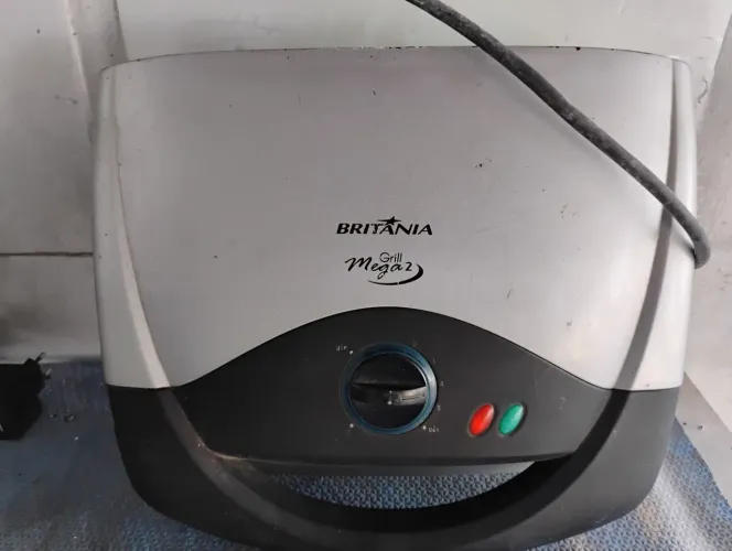 Grill Britânia 1500 watts funcionando perfeitamente