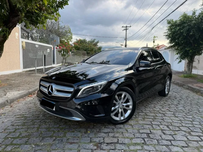 Mercedes-Benz GLA 200 Adv. 1.6/1.6 TB 16V Flex Aut. 2015