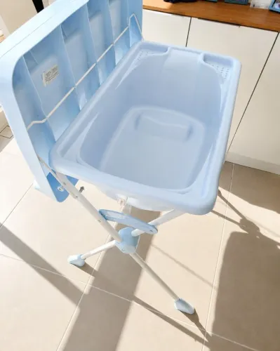 Banheira/trocador de bebê Burigotto azul suporte