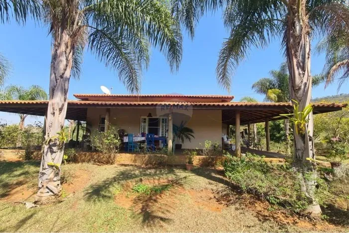 SÍTIO EM SANTA MARIA DA SERRA SP