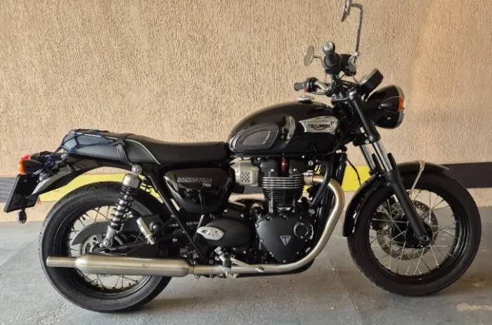 Triumph Bonneville T100