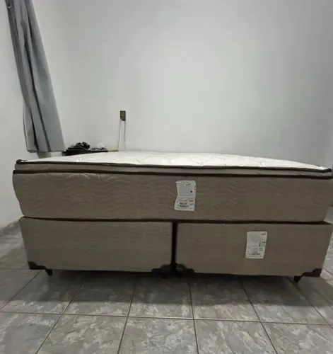 Cama box queem