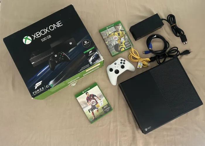 Xbox One 500GB Completo na Caixa + Controle Nova Geração + Jogos