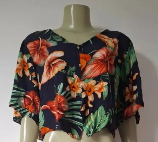 Blusa feminina floral, azul marinho, TAM.: m