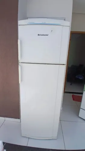 Geladeira não tá vendo , mais o motor é novo