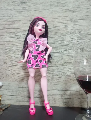 Barbie novinha direi da caixa pra bater as fotos!!
