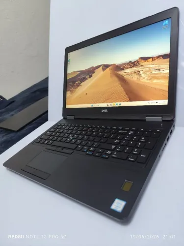 Notebook "gamer" DELL Latitude E5570 Intel i7 6820HQ 8/16GB RAM 256GB SSD NVidia 2GB 15,6"