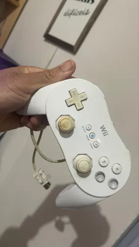 Controle Nintendo Wii branco no estado