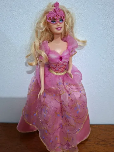 Corinne Barbie e as Três Mosqueteiras