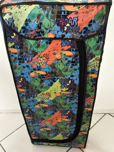 vendo sapateira espaçosa