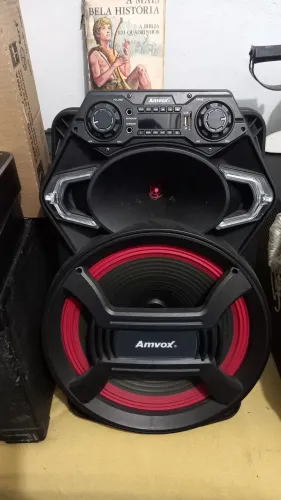 Caixa Amplificada Amvox Gladiador 850w rms