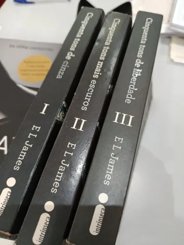 Trilogia Cinquenta tons de cinza