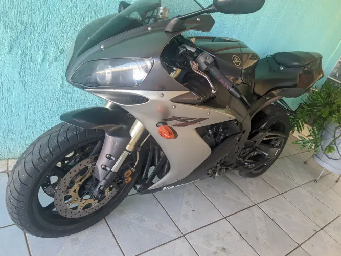 R1 2004 20 válvulas