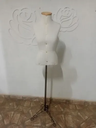 Manequim de costura 38