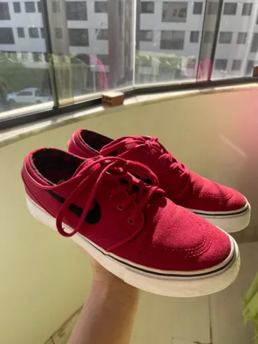 Tenis Nike Vermelho