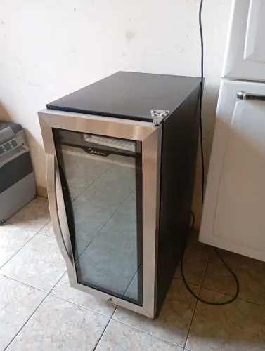 Cervejeira midea100 ltrs