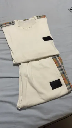 Kit Burberry Off-White Primeira linha