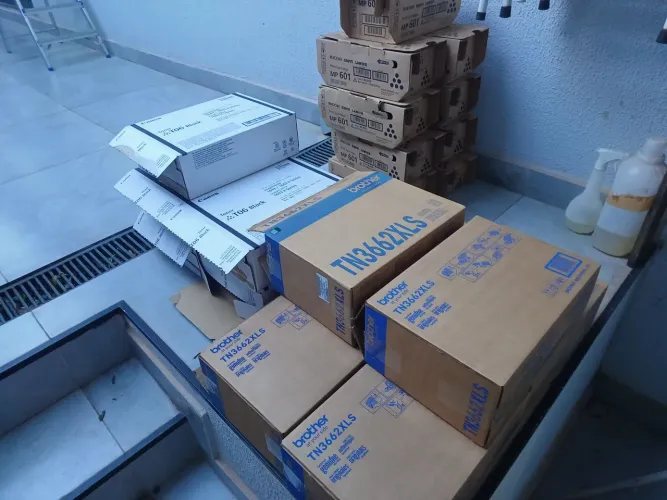 Cartuchos de toner vazios!! Todos itens originais!!