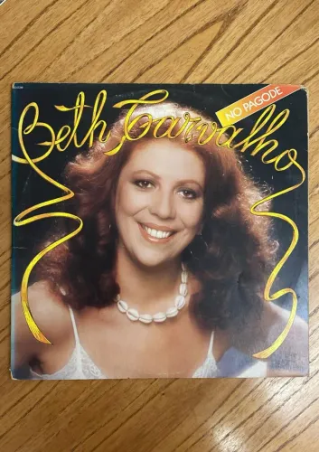 Disco vinil LP Beth Carvalho no pagode
